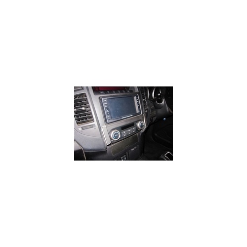 Mitsubishi Pajero In-Dash Mount